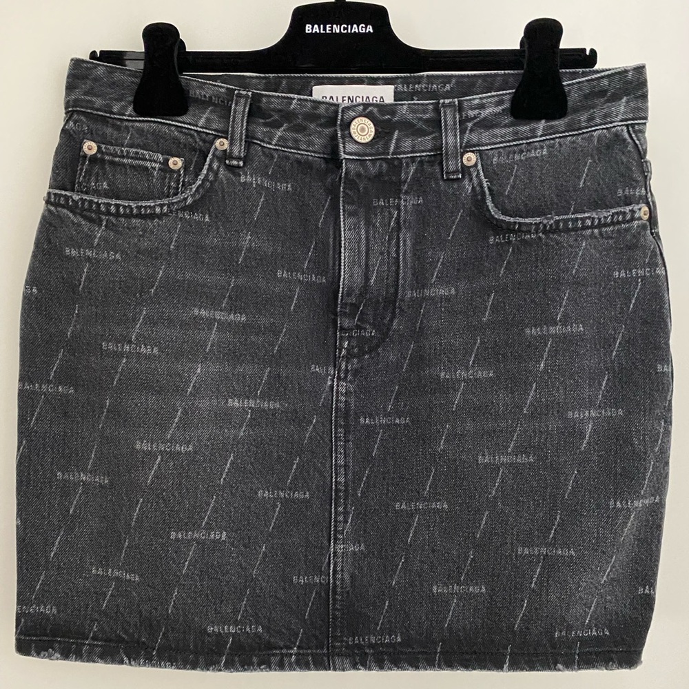 AUTHENTIC BALENCIAGA LOGO PRINT SKIRT